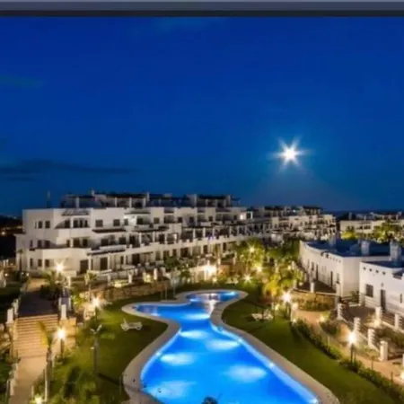 Апартаменти Sunset Resina Golf - 2 Bedrooms With Sea View - Естепона